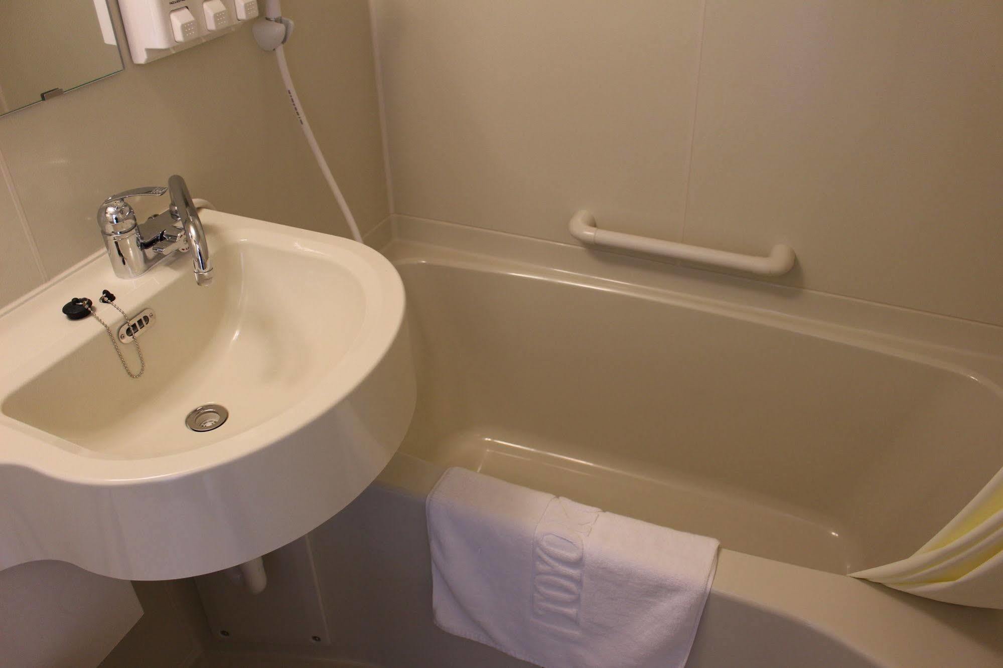 Toyoko Inn Sendai-Eki Nishi-Guchi Chuo Bagian luar foto